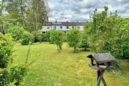 liebevolles Wohnhaus mit schönem Garten