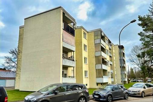 Süd-West-Ansicht - Etagenwohnung in 83301 Traunreut mit 86m² kaufen