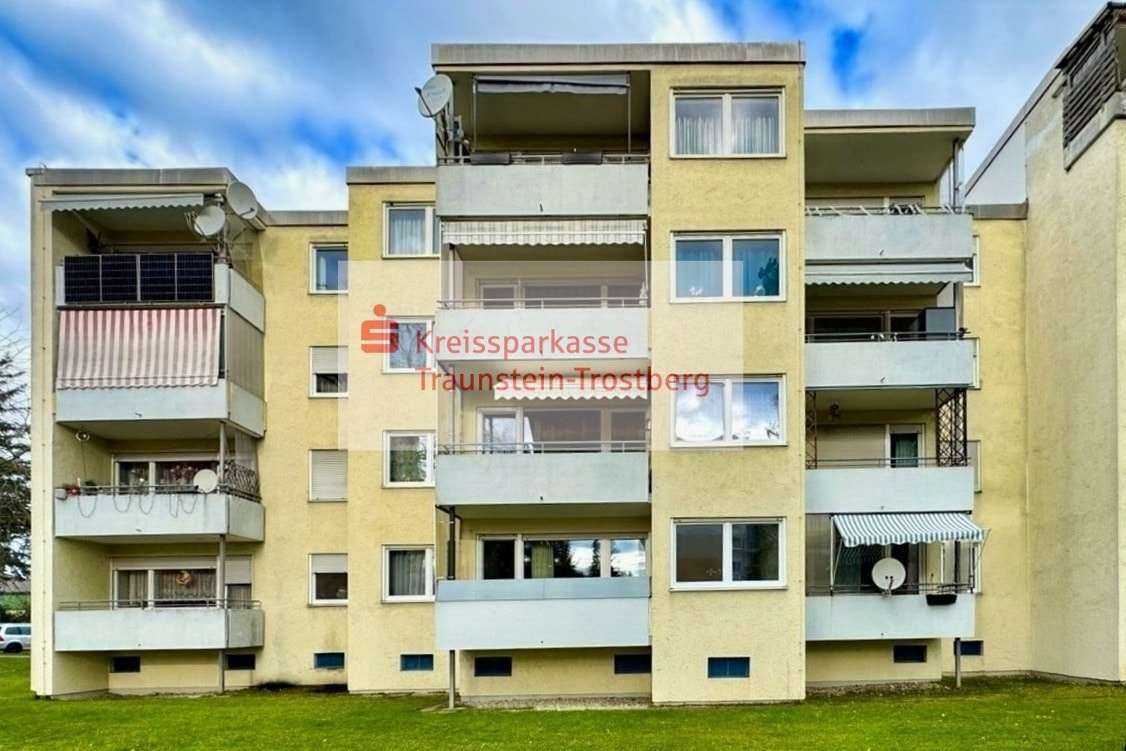 Südansicht - Etagenwohnung in 83301 Traunreut mit 86m² kaufen