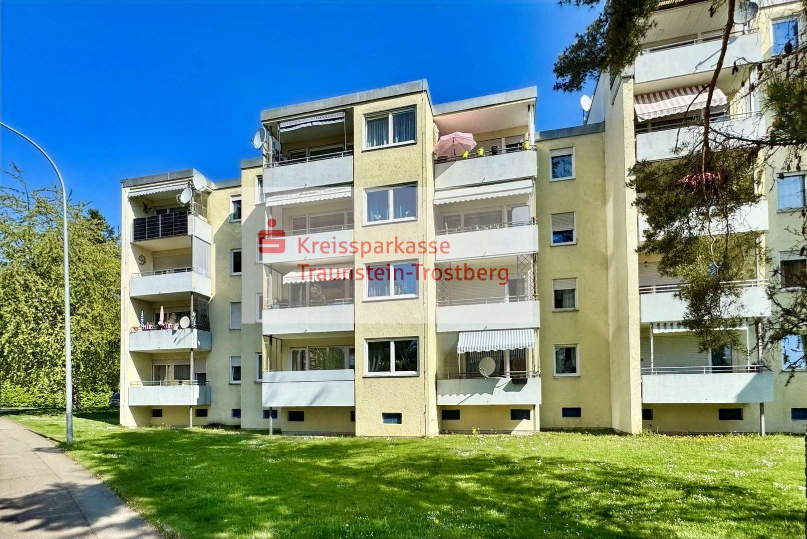 Südansicht - Etagenwohnung in 83301 Traunreut mit 86m² kaufen