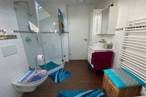 Badezimmer - Dachgeschosswohnung in 83365 Nußdorf mit 78m² kaufen