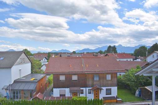 Ausblick - Dachgeschosswohnung in 83059 Kolbermoor mit 58m² kaufen