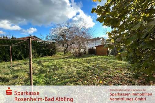 bebaubare Fläche - Grundstück in 83052 Bruckmühl mit 293m² kaufen