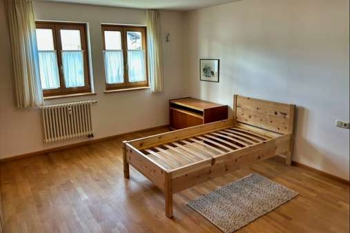 Schlafzimmer - Etagenwohnung in 83059 Kolbermoor mit 95m² kaufen