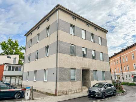 Ansicht Südwest - Mehrfamilienhaus in 83022 Rosenheim mit 435m² kaufen