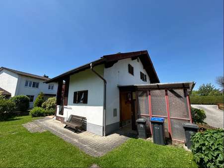 Rückseite Rückseite - Zweifamilienhaus in 83064 Raubling mit 108m² kaufen