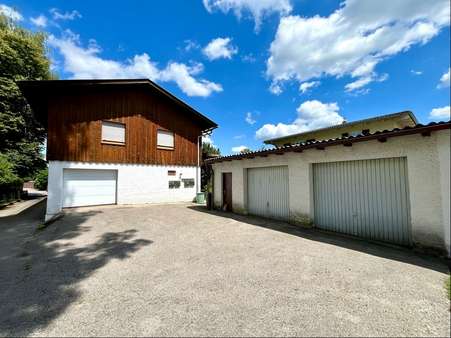 Garagen Garagen - Mehrfamilienhaus in 83043 Bad Aibling mit 255m² kaufen