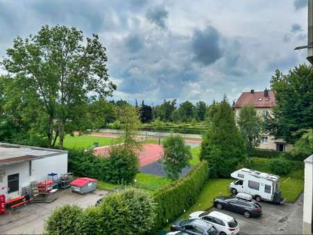Blick vom Balkon - Etagenwohnung in 83022 Rosenheim mit 39m² kaufen