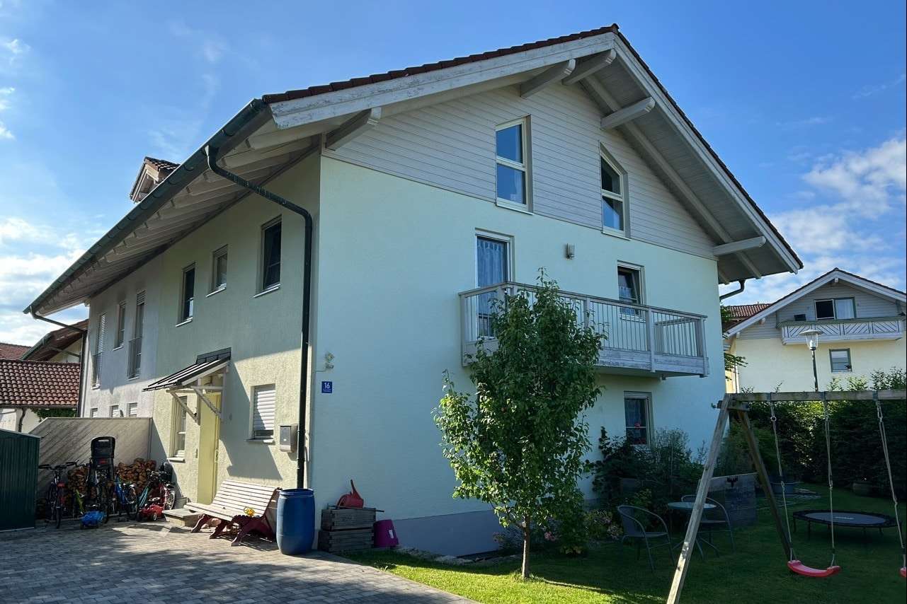 Außenansicht Außenansicht - Doppelhaushälfte in 83135 Schechen mit 167m² kaufen