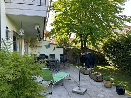 Terrasse Terrasse - Doppelhaushälfte in 83135 Schechen mit 167m² kaufen