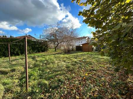 bebaubare Fläche bebaubare Fläche - Grundstück in 83052 Bruckmühl mit 302m² kaufen
