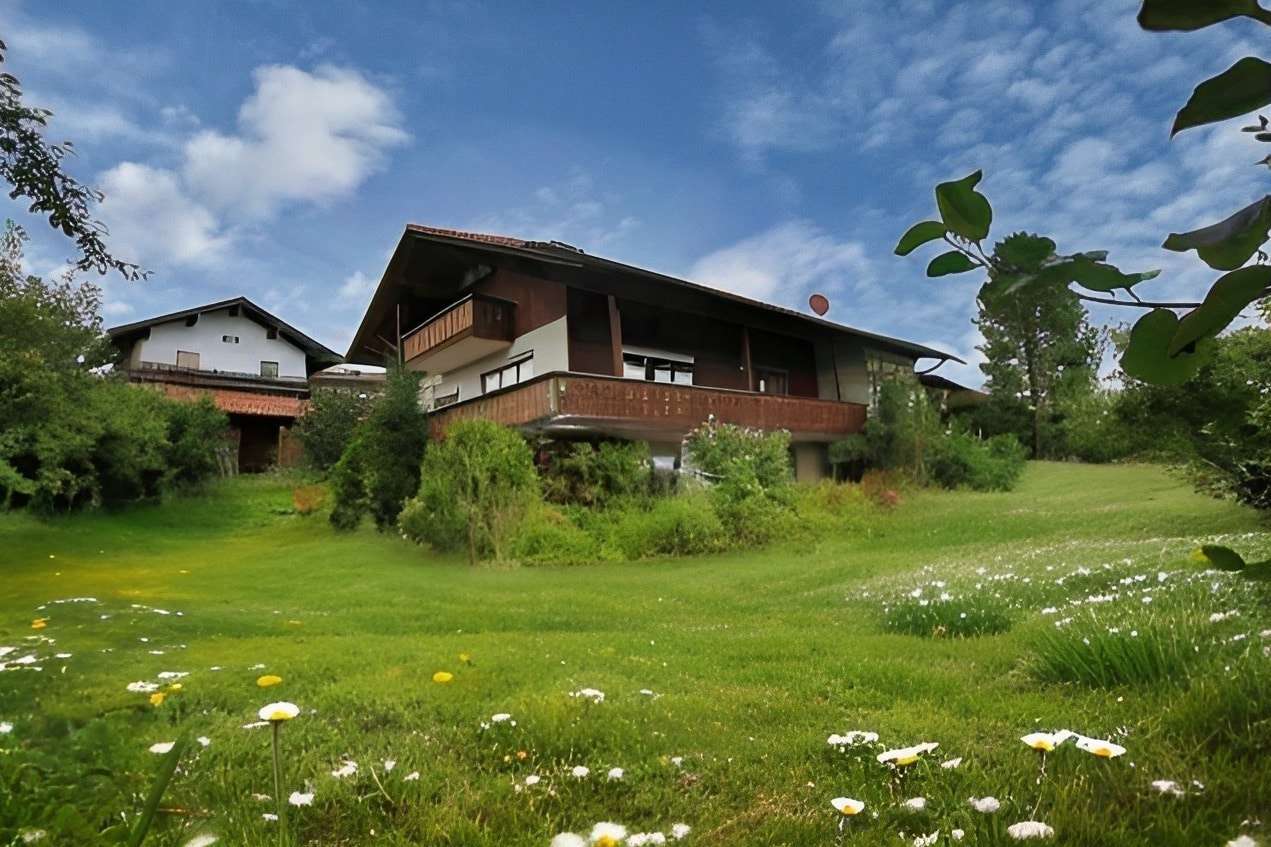 Außenansicht Außenansicht - Einfamilienhaus in 83134 Prutting mit 215m² kaufen