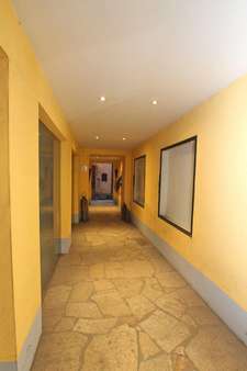 Durchgang - Sonstige in 83022 Rosenheim mit 458m² kaufen