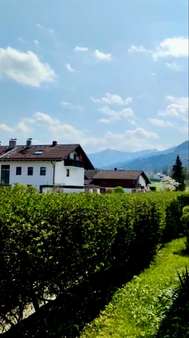 Bergblick von Terrasse - Erdgeschosswohnung in 83075 Bad Feilnbach mit 52m² kaufen