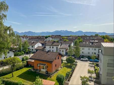 Blick vom Balkon - Etagenwohnung in 83022 Rosenheim mit 70m² kaufen