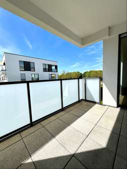 Balkon - Etagenwohnung in 81829 München mit 54m² kaufen