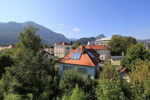 Ausblick - Dachgeschosswohnung in 83435 Bad Reichenhall mit 186m² kaufen