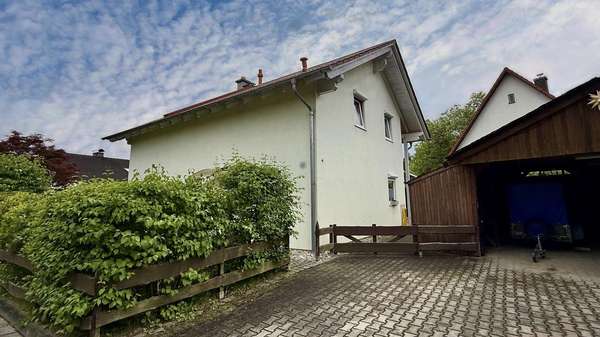 Hausansicht Hausansicht - Einfamilienhaus in 84478 Waldkraiburg mit 168m² kaufen