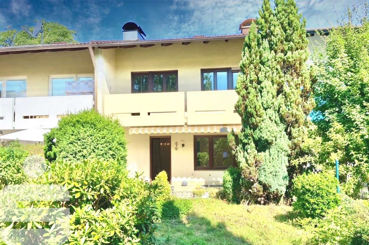 Blick vom Garten - Reihenmittelhaus in 81825 München mit 111m² kaufen