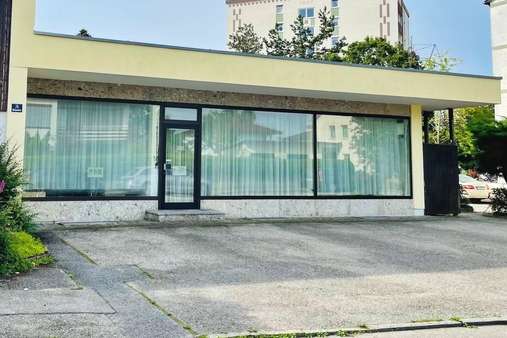 Gewerbefläche - Mehrfamilienhaus in 84524 Neuötting mit 198m² kaufen