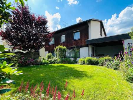 Hausansicht vom Garten - Mehrfamilienhaus in 84524 Neuötting mit 198m² kaufen