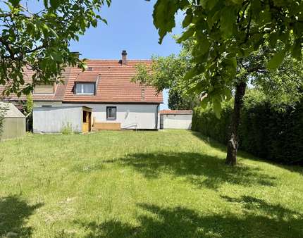 Garten - Doppelhaushälfte in 84489 Burghausen mit 131m² kaufen