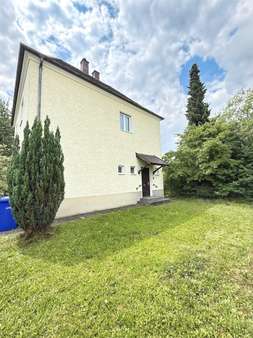 Eingang Eingang - Einfamilienhaus in 84503 Altötting mit 129m² kaufen