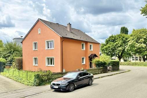 Blick von Nordosten - Zweifamilienhaus in 84453 Mühldorf mit 150m² kaufen