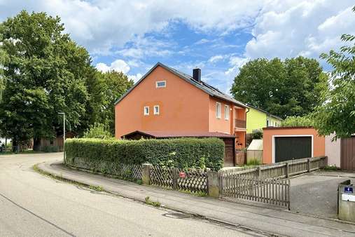 Blick von Westen - Zweifamilienhaus in 84453 Mühldorf mit 150m² kaufen