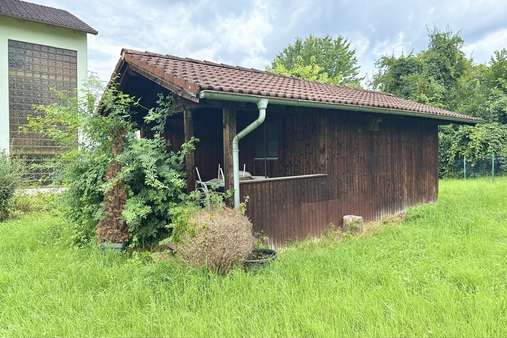 Gartenhaus bereits vorhanden - Grundstück in 84453 Mühldorf mit 1296m² kaufen