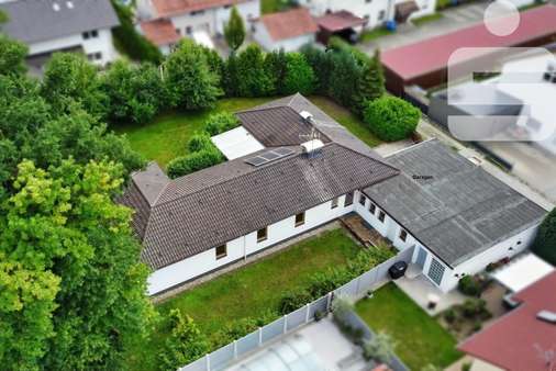 Blick von Nordosten Blick von Nordosten - Bungalow in 84562 Mettenheim mit 200m² kaufen
