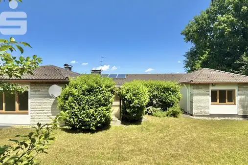 Großzügiger Bungalow in ruhiger Lage