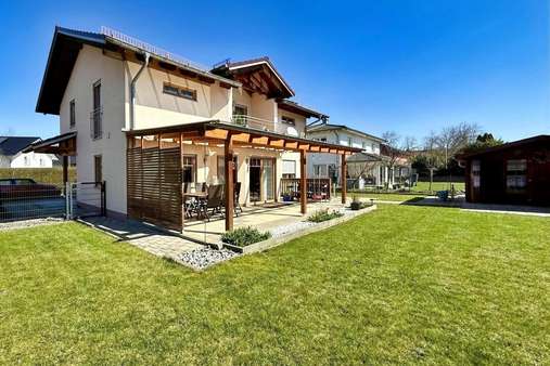 Hausansicht Hausansicht - Einfamilienhaus in 84478 Waldkraiburg mit 147m² kaufen