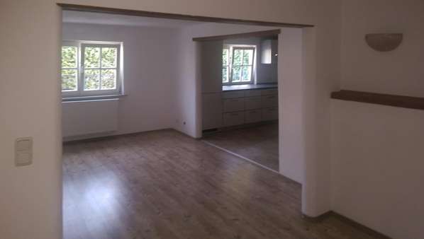 Wohnzimmer - Einfamilienhaus in 84539 Ampfing mit 120m² kaufen