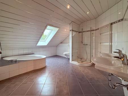 Bad Bad - Etagenwohnung in 84419 Schwindegg mit 100m² kaufen