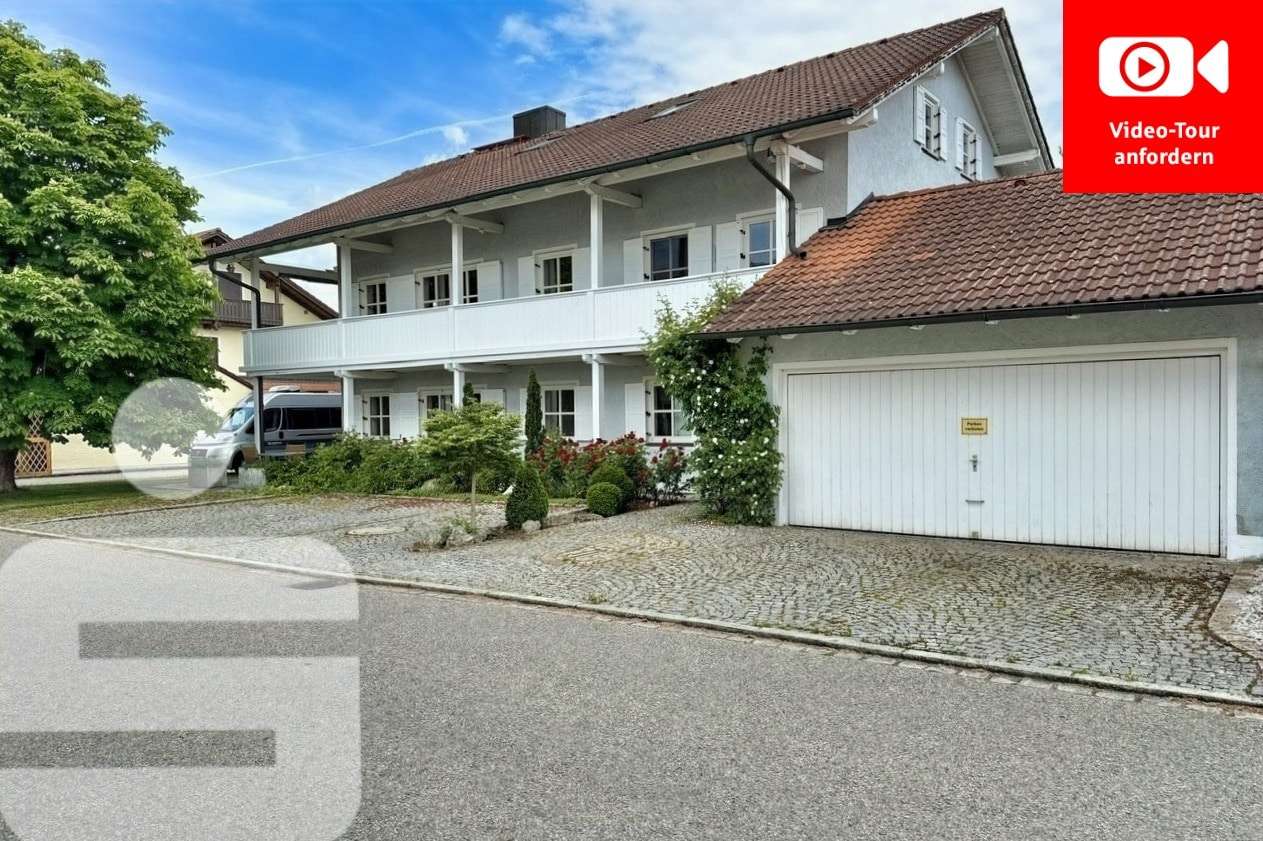 Einfahrt Einfahrt - Mehrfamilienhaus in 84453 Mühldorf mit 200m² kaufen