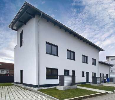 Hausansicht Nord/Ost - Reiheneckhaus in 84478 Waldkraiburg mit 150m² kaufen