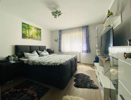 Schlafzimmer - Erdgeschosswohnung in 84478 Waldkraiburg mit 66m² kaufen