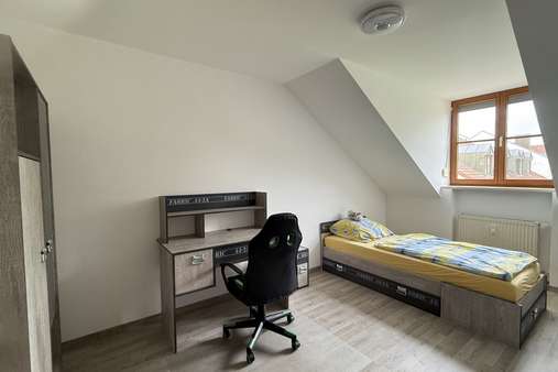 Schlafzimmer - Dachgeschosswohnung in 84524 Neuötting mit 72m² kaufen