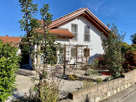 Terrassenseite - Einfamilienhaus in 84561 Mehring mit 138m² kaufen