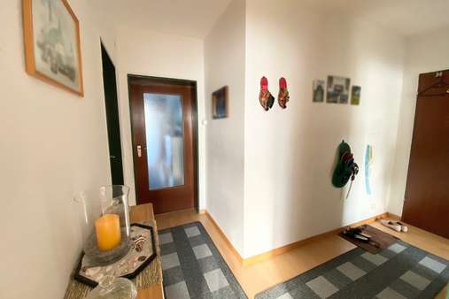 Flur - Erdgeschosswohnung in 84503 Altötting mit 52m² kaufen