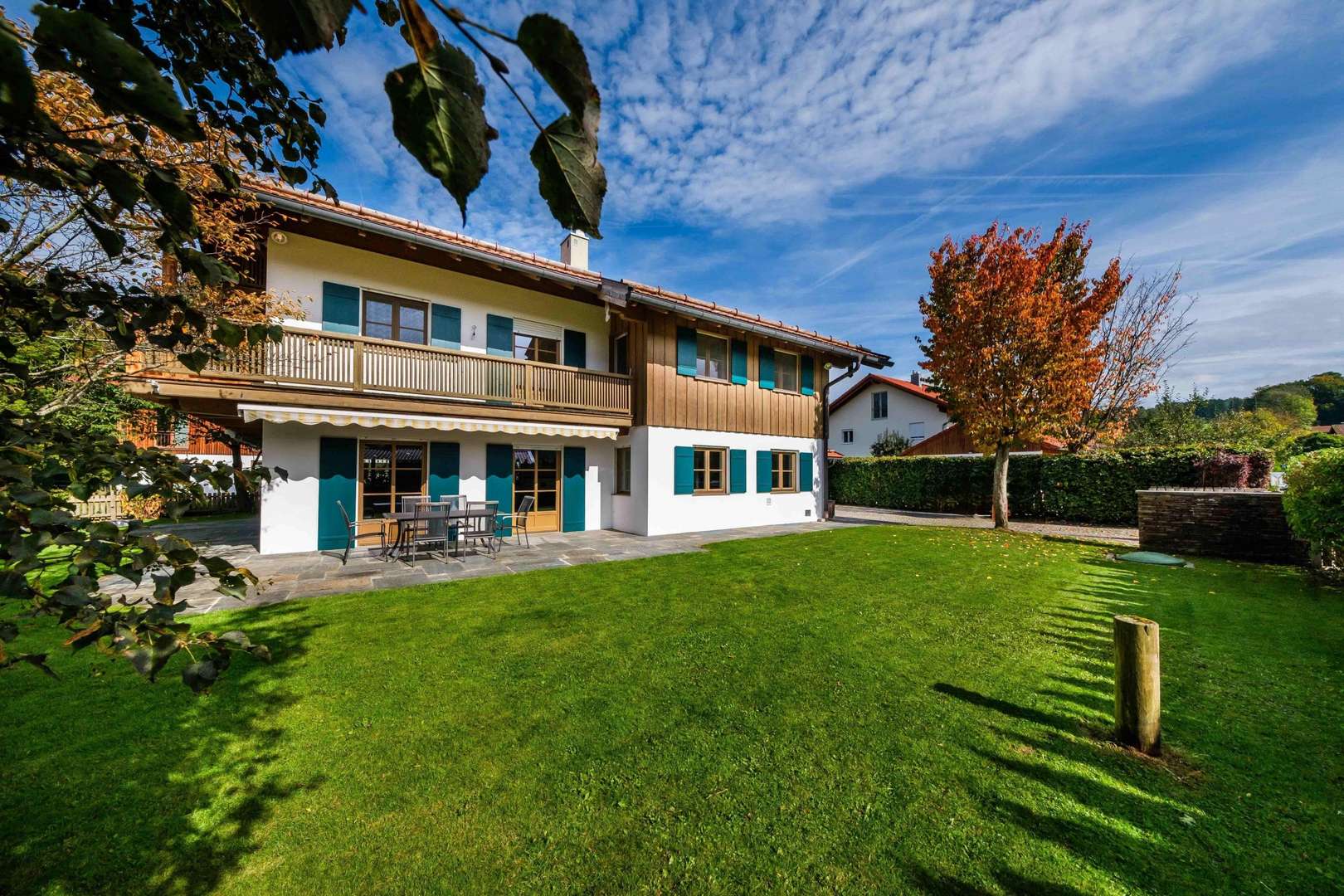 Außenansicht Außenansicht - Einfamilienhaus in 83714 Miesbach mit 299m² kaufen