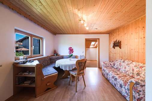 Innenansicht - Zweifamilienhaus in 83629 Weyarn mit 140m² kaufen