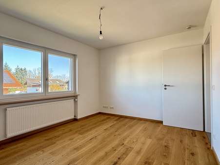 Zweites Schlafzimmer / Büro - Etagenwohnung in 83624 Otterfing mit 73m² kaufen