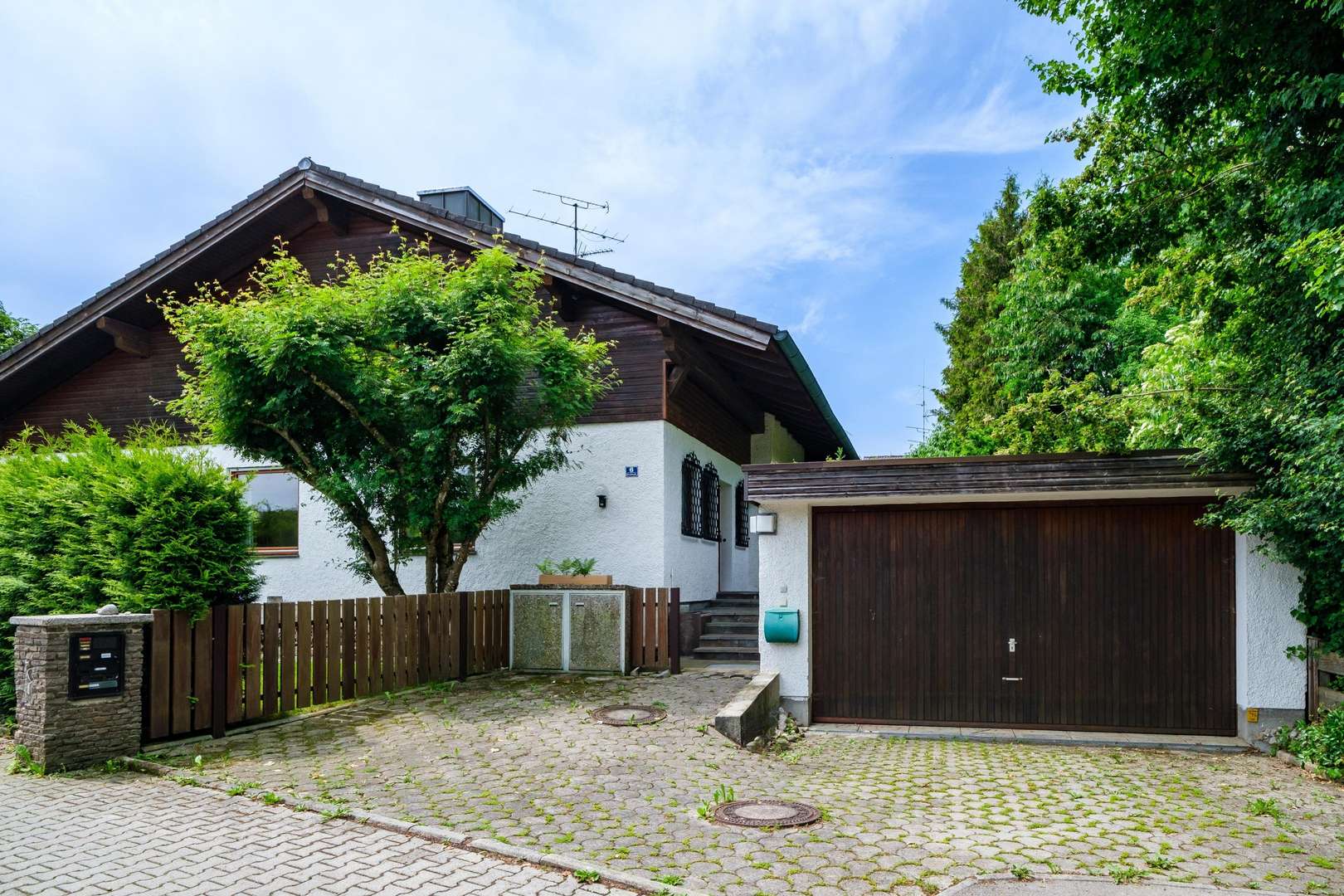Außenansicht Außenansicht - Einfamilienhaus in 83624 Otterfing mit 180m² kaufen