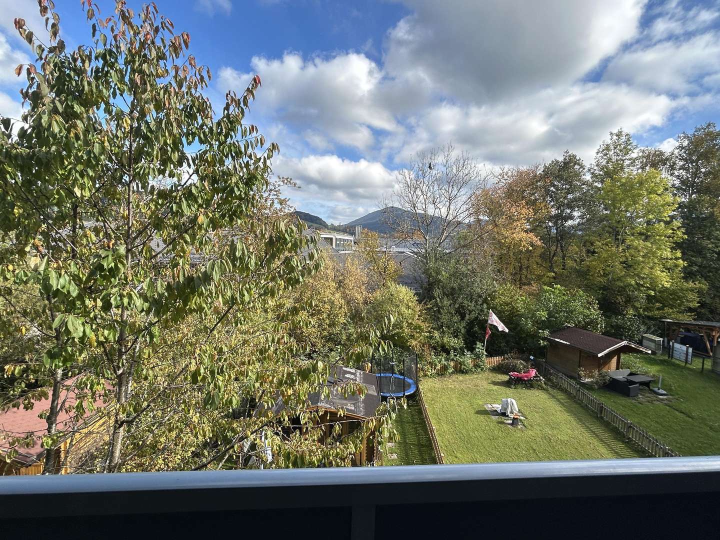 Ausblick Ausblick - Etagenwohnung in 83734 Hausham mit 65m² kaufen