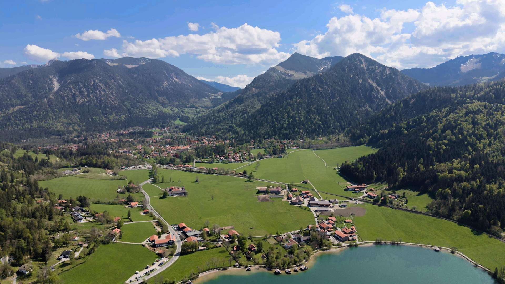 Panorama Panorama - Grundstück in 83727 Schliersee mit 838m² kaufen