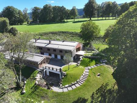 Außenansicht Außenansicht - Bauernhaus in 83703 Gmund mit 1260m² kaufen