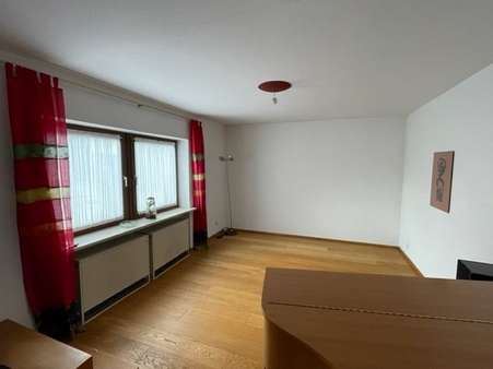 Wohnen - Wohnung EG - Etagenwohnung in 83607 Holzkirchen mit 166m² kaufen