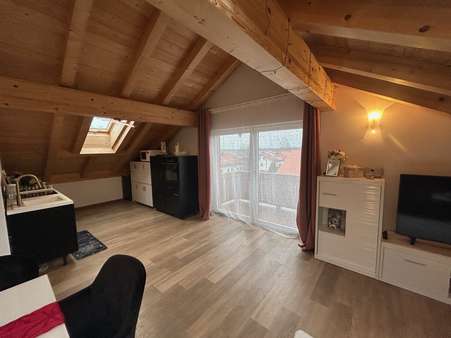 Wohnbereich - Dachgeschosswohnung in 83624 Otterfing mit 62m² kaufen